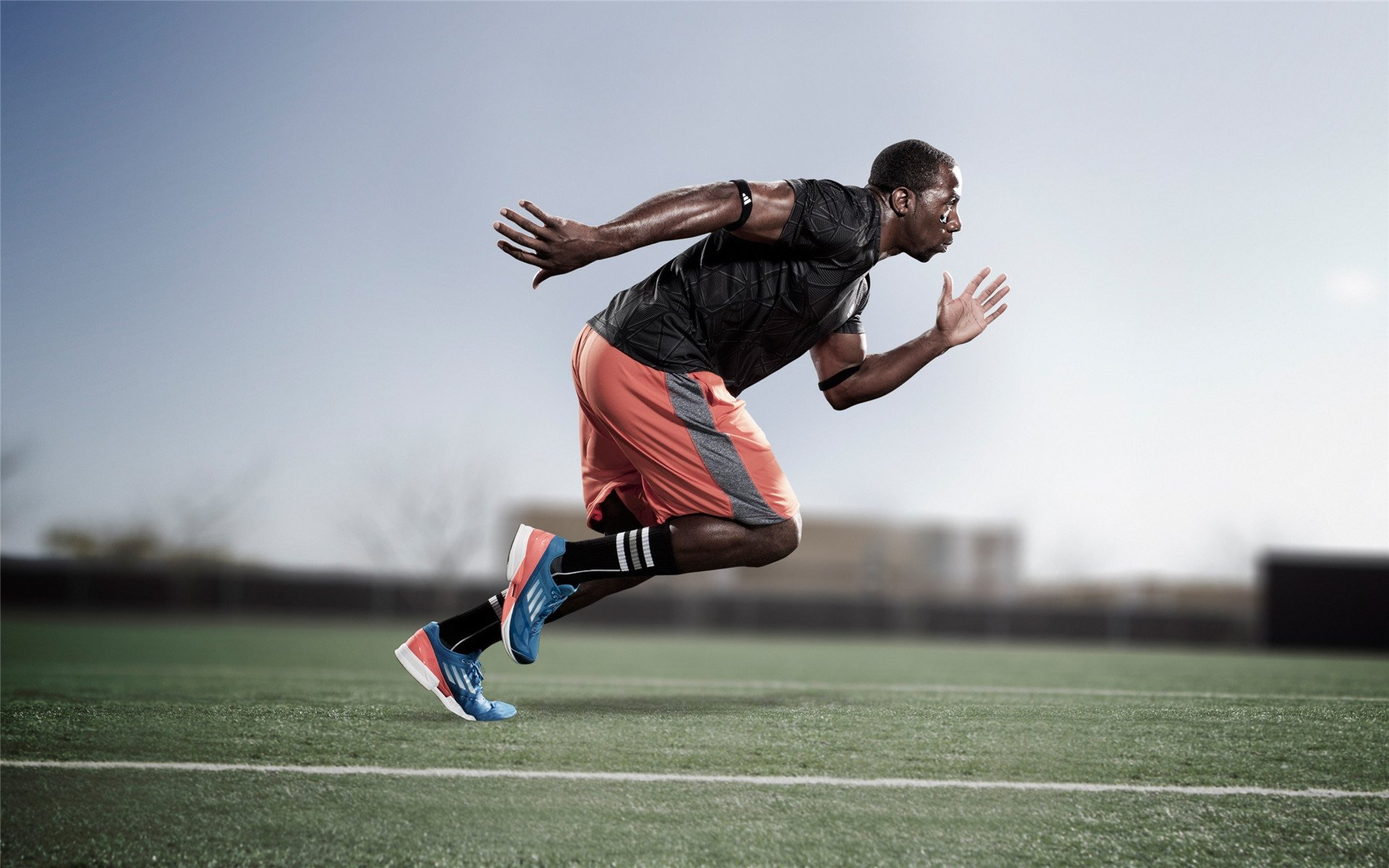 瑞·弗兰:他是全黑队“攻防一体”的代表,每次出场都充满威胁